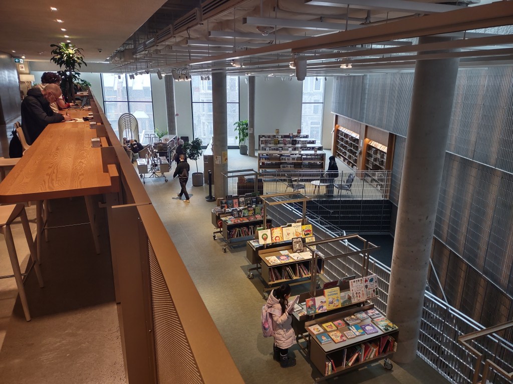 Bibliothèque Sanaaq